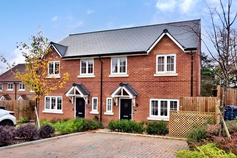 17 Stable Close, Wrecclesham, Farnham, GU10 4EF