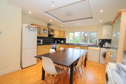 23 Montem Road, New Malden, KT3 3QW