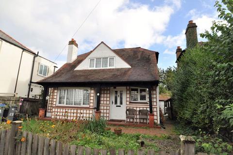 23 Montem Road, New Malden, KT3 3QW