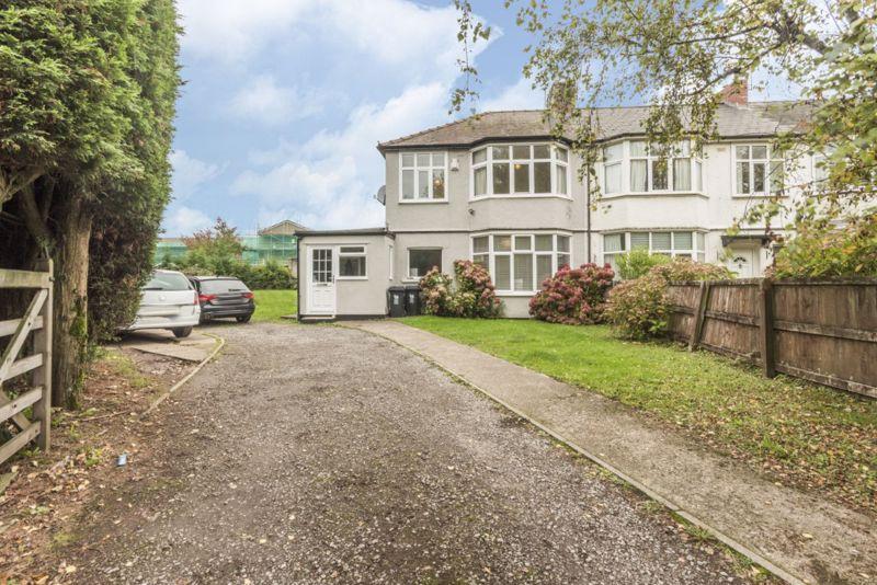 Cardiff Road, Newport REF 00016212 3 bed end of terrace house £229,000