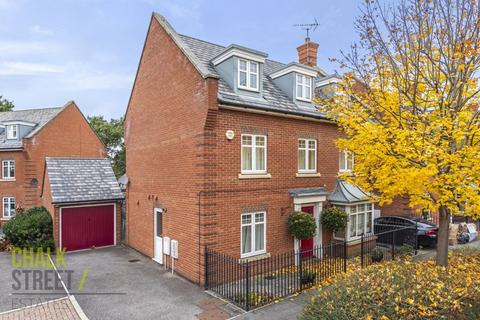 14 Academy Fields Road, Romford, RM2 5UN