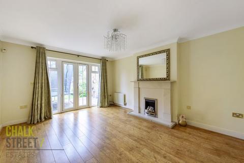 14 Academy Fields Road, Romford, RM2 5UN