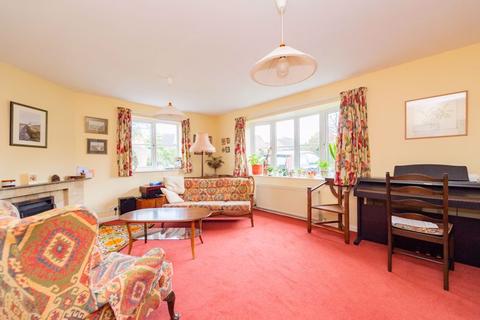 7 Elm Close, Ellesmere, SY12 9PE