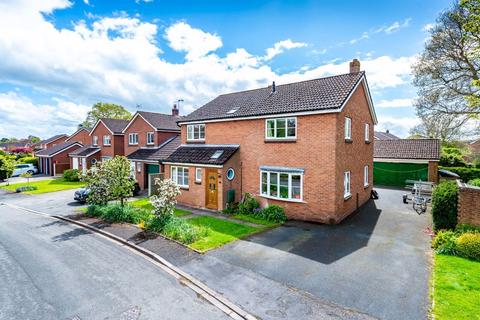 7 Elm Close, Ellesmere, SY12 9PE