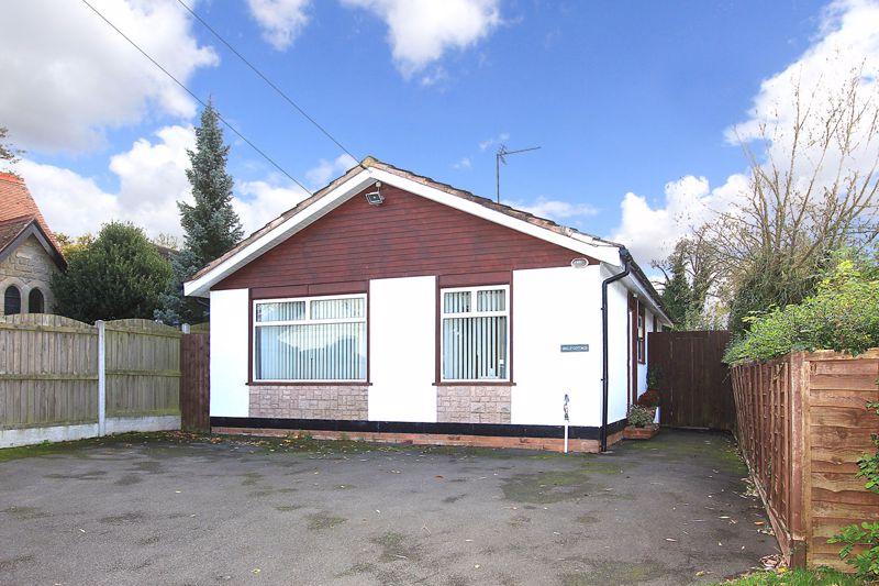 LOWER PENN, Springhill Lane 2 bed detached bungalow for sale £295,000