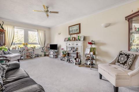 1 bedroom retirement property for sale - Queen Elizabeth Road, Kingston Upon Thames