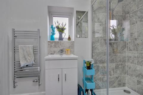 102 Ancaster Avenue, Hull, HU5 4QS