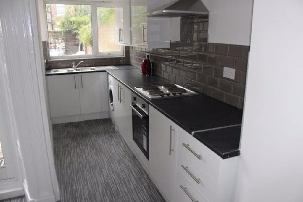 North View, Liverpool 8 bed house £368 pcm (£85 pw)