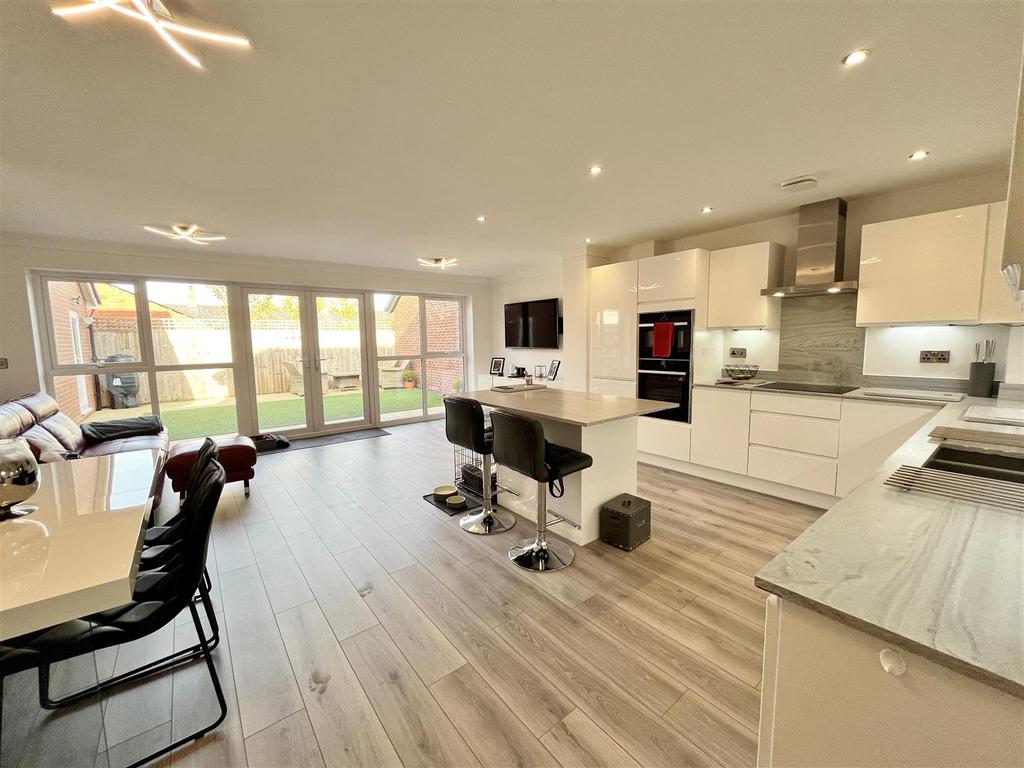 Family dining kitchen