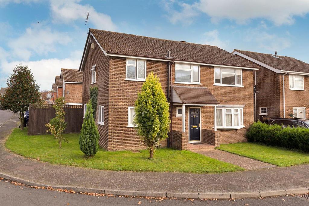 Eastwell Close, Paddock Wood, Tonbridge 4 bed detached house £550,000