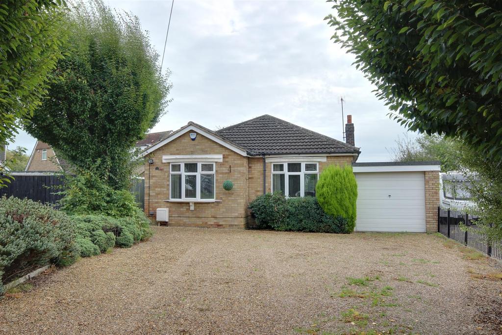 Southfield Drive, North Ferriby 2 bed detached bungalow £375,000