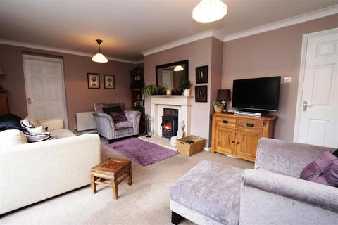 35 Tomlyns Close, Hutton, Brentwood, CM13 1PU