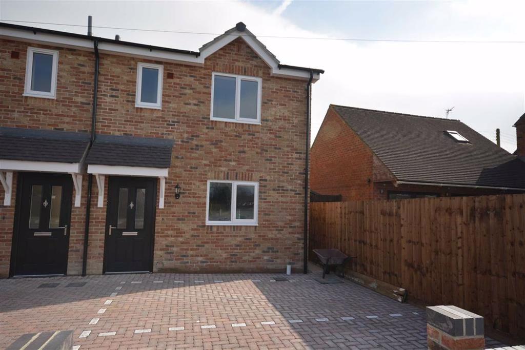 Bristol Road, Hardwicke 3 bed semidetached house £950 pcm (£219 pw)