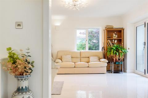 Jenna House Lamorrick, Lanivet, Bodmin, PL30 5HB