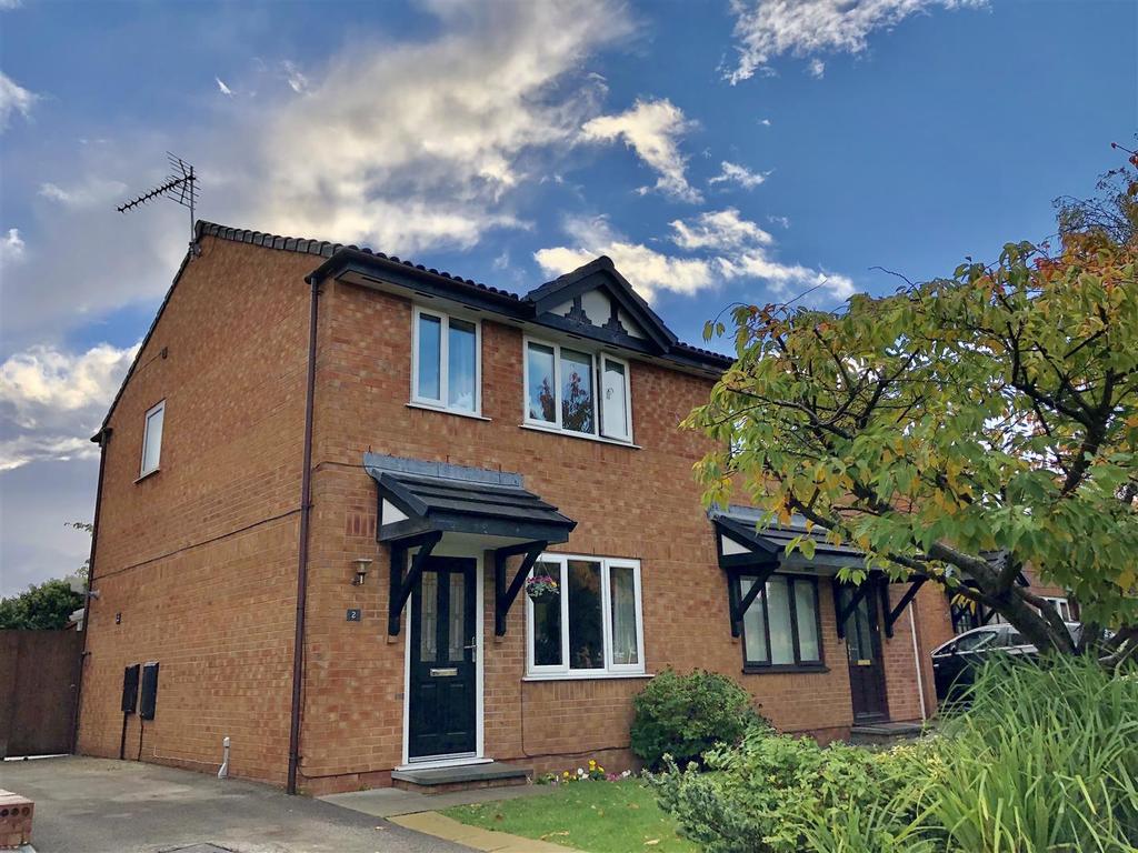 Blakenhall Way, Saughall Massie, Wirral 3 bed semidetached house £