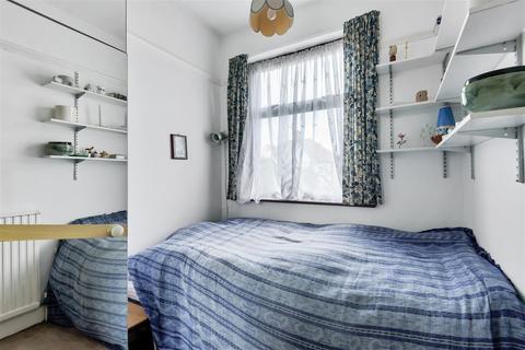 53 Meadow Way, Wembley, HA9 7LB