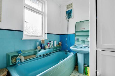 53 Meadow Way, Wembley, HA9 7LB