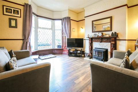 61 Avenue Parade, Accrington, BB5 6PN