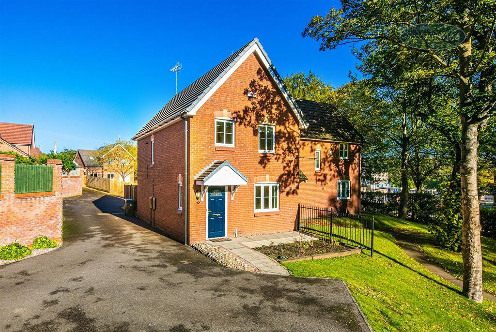 Middlewood Chase, Wadsley Park Village, S6 1TW 3 bed semidetached