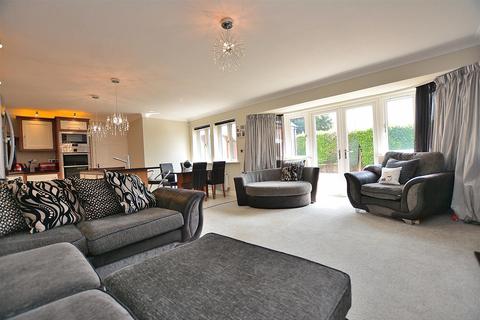 The Smithy, 2 Castle View, Palterton, Chesterfield, S44 6UQ