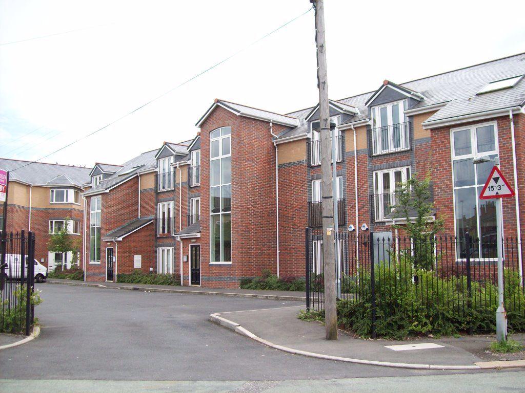 Ainsworth Court, Stanley Road, Walkden M28 3EQ 2 bed apartment £575
