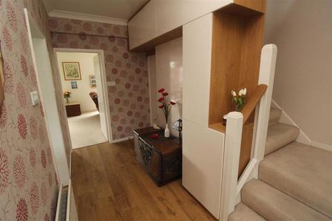 4 bedroom detached house for sale - Oakwood Drive, Bolton