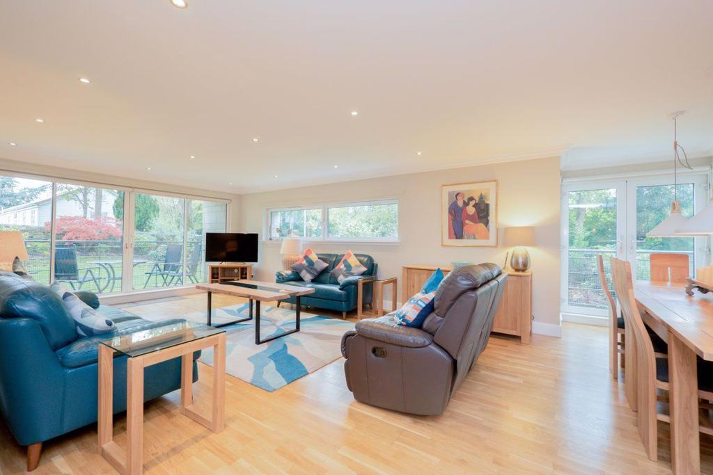 SOUTH OSWALD ROAD, EDINBURGH, EH9 2HH 3 bed flat £2,100 pcm (£485 pw)