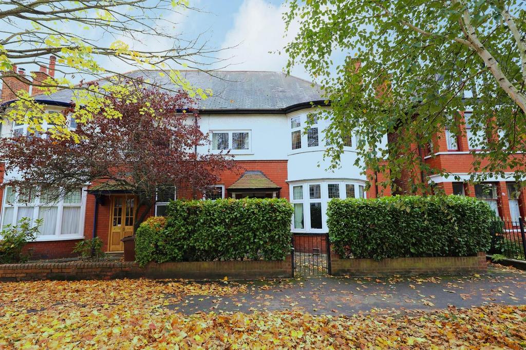 Victoria Avenue, Hull 4 bed semidetached house £375,000