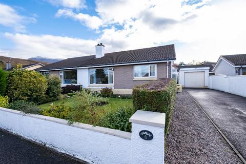 6 Renfrew Place, Fort William, PH33 6UE