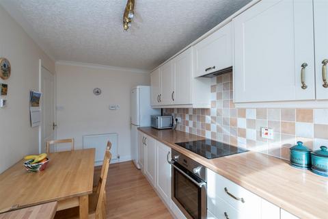 6 Renfrew Place, Fort William, PH33 6UE