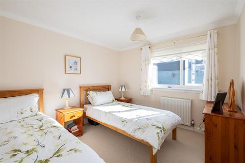 6 Renfrew Place, Fort William, PH33 6UE
