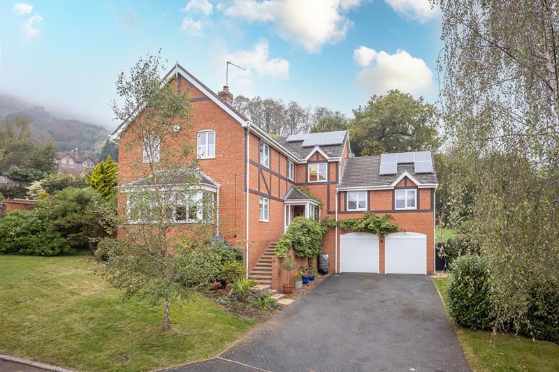 Homestead Close, Malvern Wells, Malvern, WR14 4HG 4 bed detached house