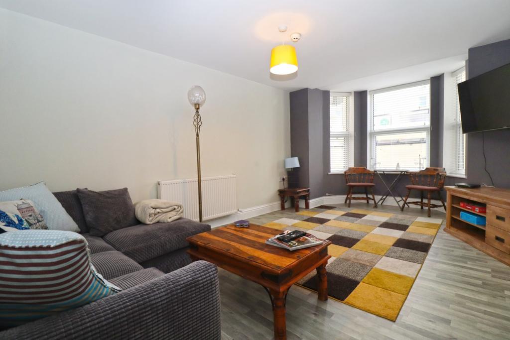 11 Albion Terrace, Bridlington 1 bed flat £65,000