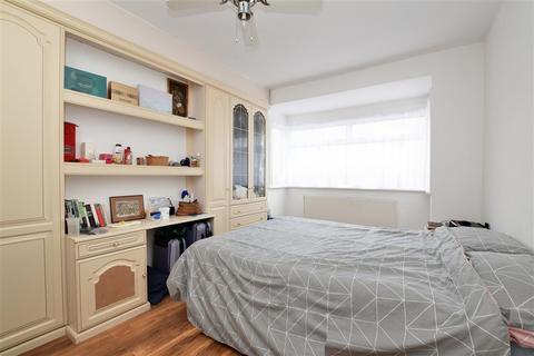 11 Rosecourt Road, Croydon, CR0 3BS