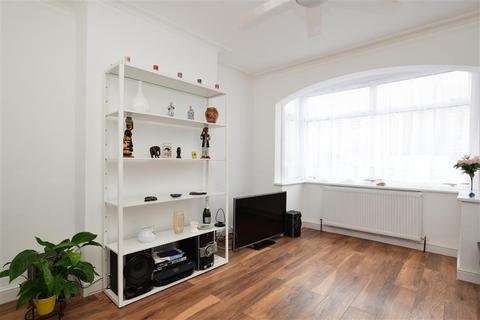 11 Rosecourt Road, Croydon, CR0 3BS