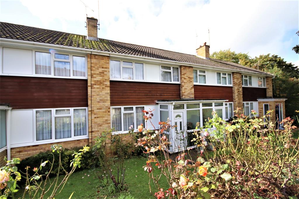 Wentworth Crescent, Maidenhead 3 bed terraced house £385,000