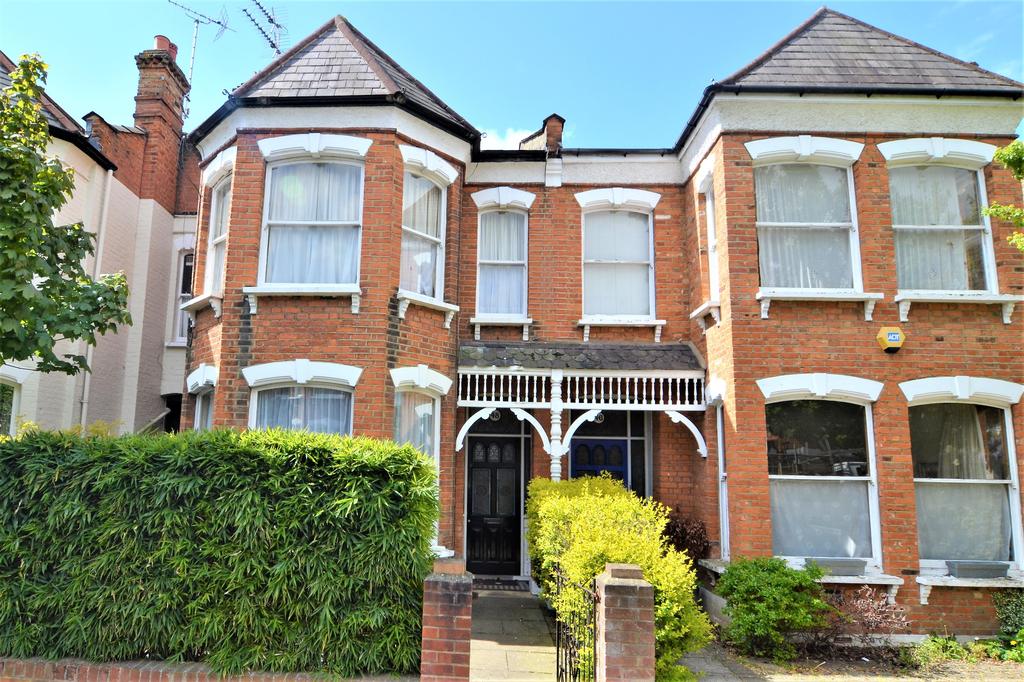 Morley Road, TWICKENHAM, UK, TW1 2 bed apartment £1,750 pcm (£404 pw)