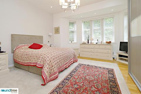 3 bedroom apartment to rent, Bellmoor, East Heath Road, Hampstead, NW3