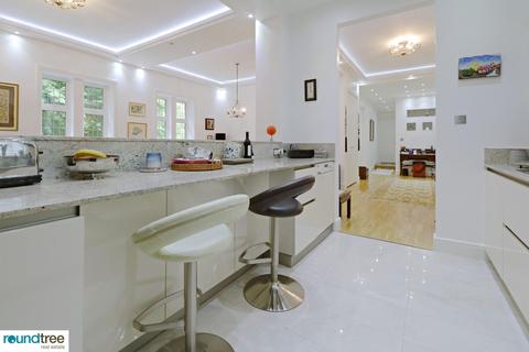 undefined, Bellmoor, East Heath Road, Hampstead, NW3