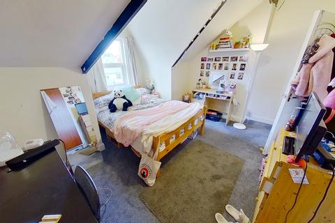 4 bedroom terraced house to rent, Grimthorpe Street, Headingley, Leeds, West Yorkshire