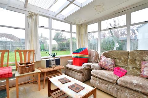 2 David Avenue, Cliftonville, Margate, CT9 3DU