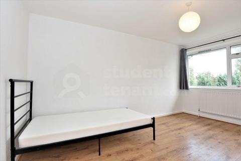 4 bedroom house share to rent - Brougham Place
