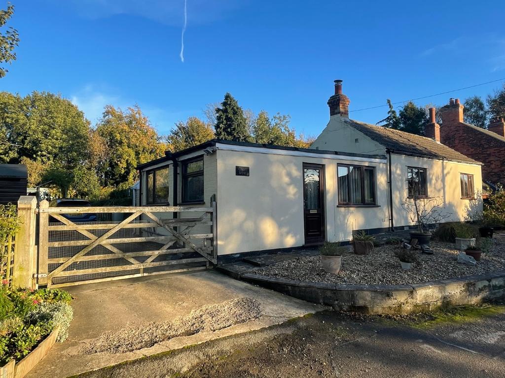 Peppin Lane,Fotherby,Louth,LN11 0UW 2 bed bungalow £225,000