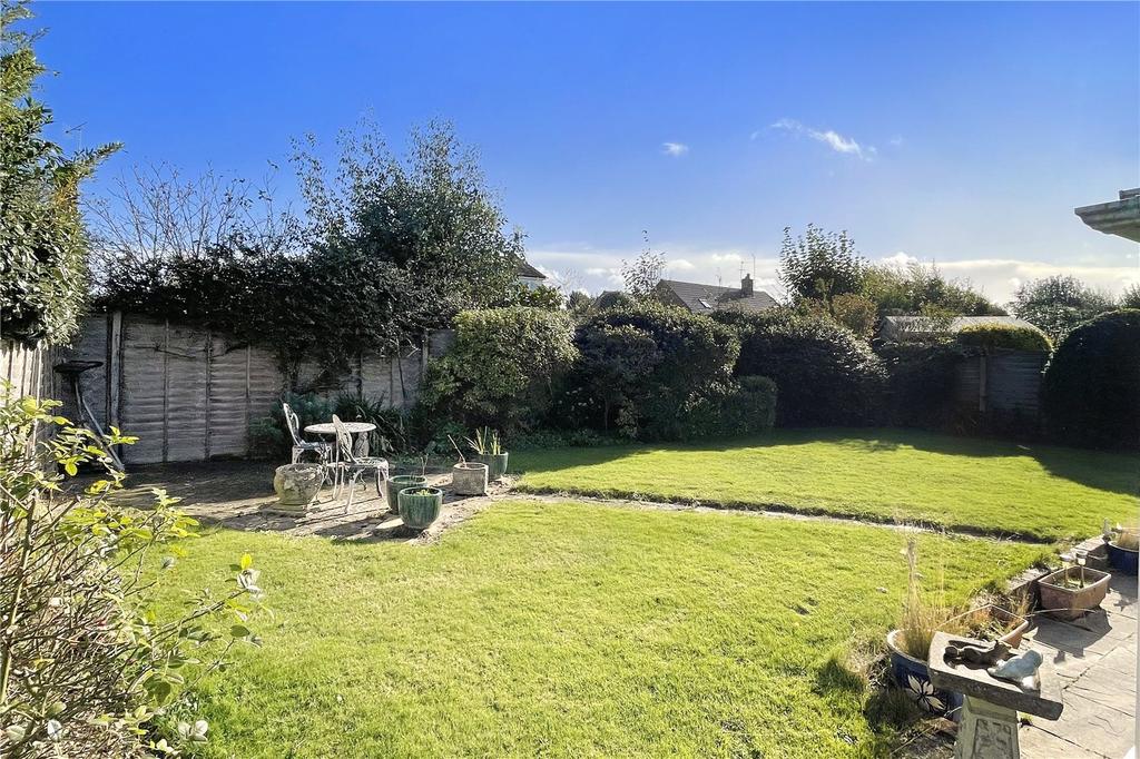 Hawke Close, Rustington, Littlehampton 2 bed bungalow £600,000