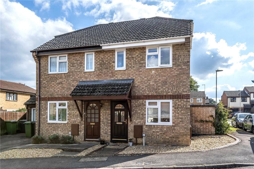 Buttermere Close, Bordon, Hampshire... 2 bed semidetached house £300,000