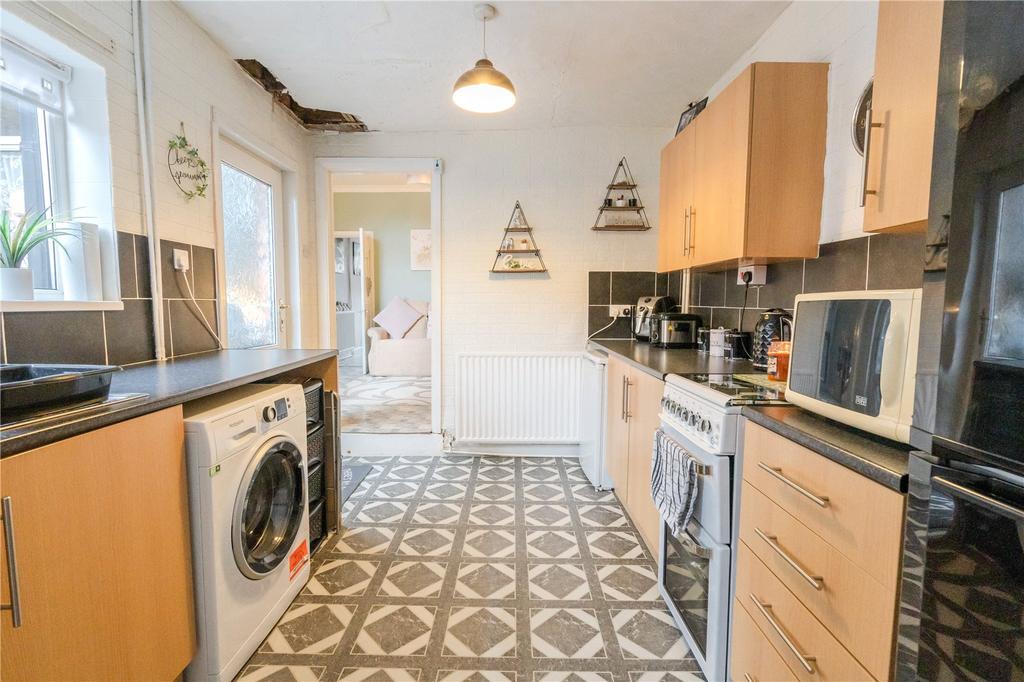 Kitchen (2)
