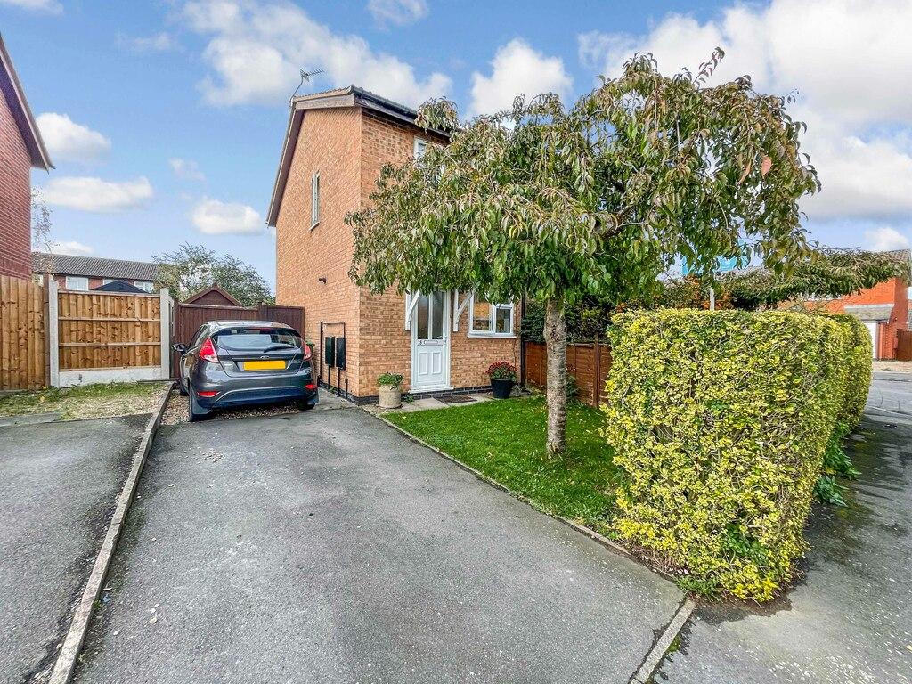Sedgefield Drive, Syston, Leicester 2 bed semidetached house £180,000