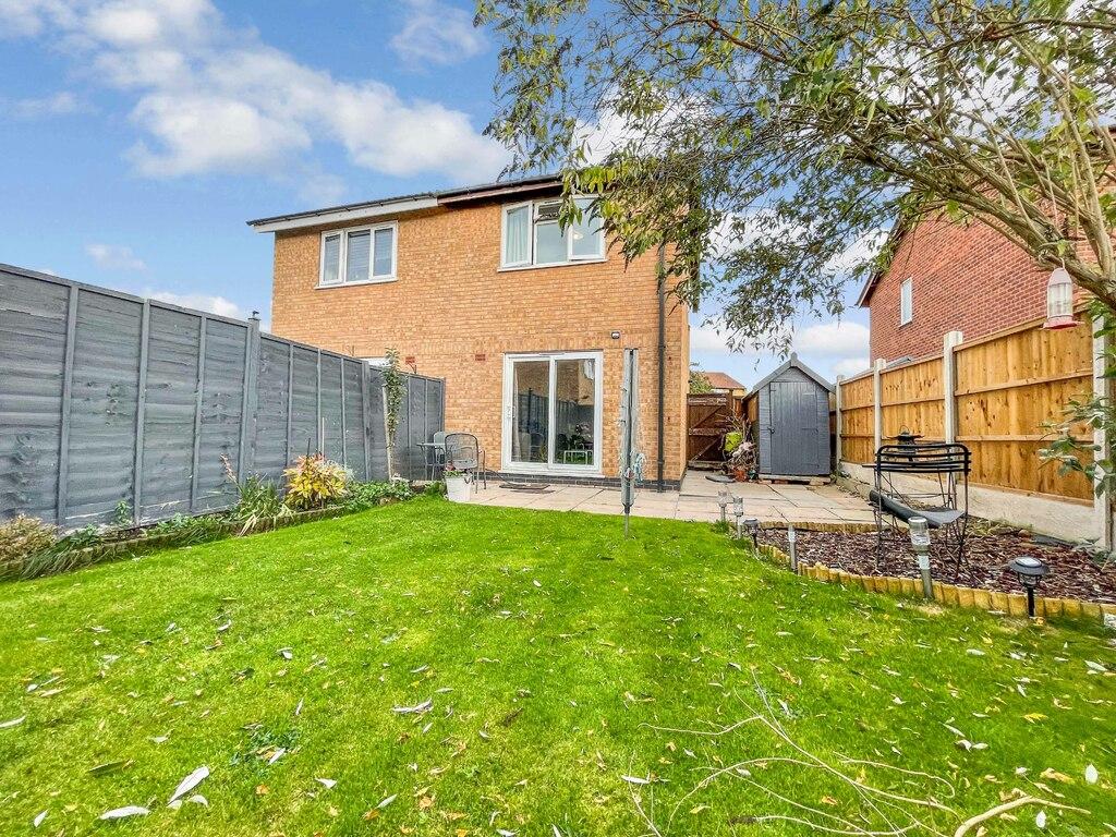Sedgefield Drive, Syston, Leicester 2 bed semidetached house £180,000