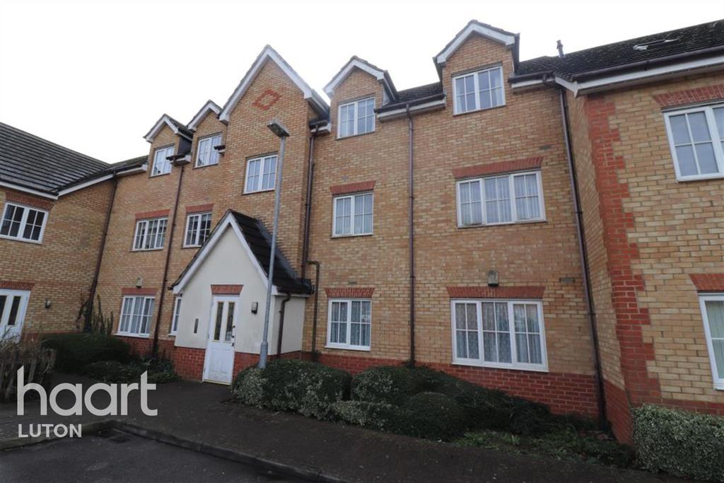 The Wickets, Luton 2 bed flat £950 pcm (£219 pw)