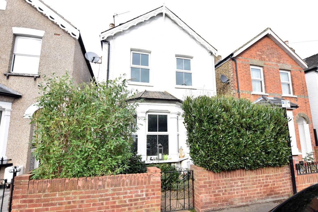 Cromwell Road, Feltham, Middlesex, TW13 Detached house £519,950